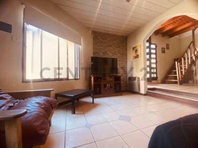 CASA EN PH DE 3 DORMITORIOS, EN SAN CARLOS. - 4