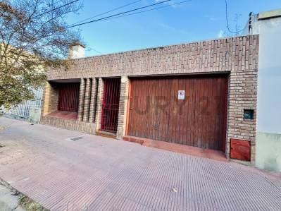 VENTA casa en barrio providencia 3 dormitorios ideal inversión - Principal