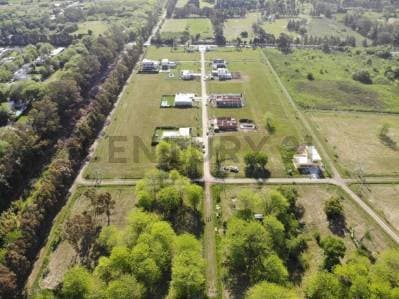 Lote en venta en barrio Las Carolinas City Bell - Principal