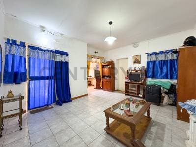 Venta 2 Casas internas independientes con cochera en Las Delicias, Rosario - 4