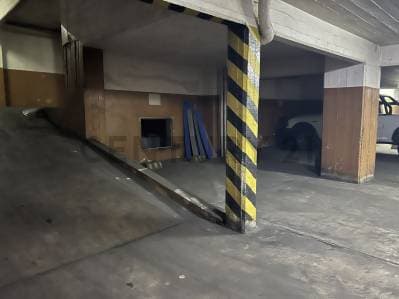 Cochera en venta - 2