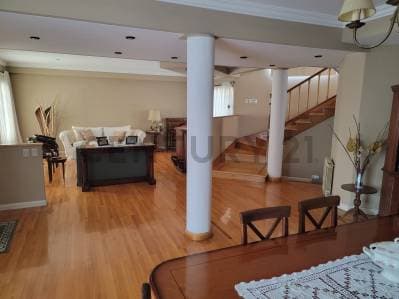 EXCLUSIVA CASA 6 AMBIENTES CON DETALLES DE CATEGORIA EN VILLA BALLESTER - 3