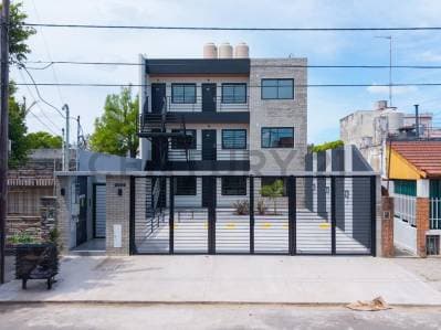 DEPARTAMENTO 2 AMBIENTES A ESTRENAR CON BALCON - Principal