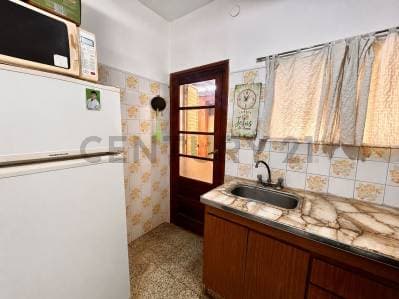 En venta casa tres ambientes Tandil - 2