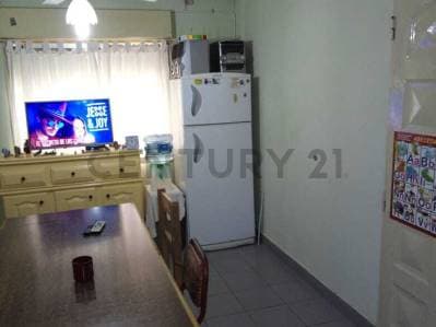 VENTA DE CASA EN LISANDRO OLMOS UBICACION IDEAL CON SALIDAS A RUTA 36 Y AVENIDA 44 - 3
