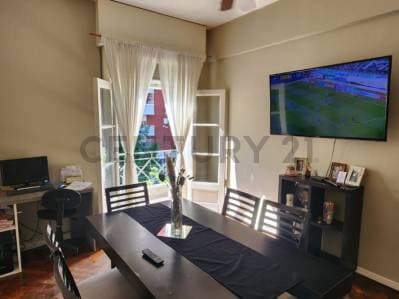 VENTA DEPARTAMENTO 3 AMBIENTES - 2DO PISO POR ESCALERA - TERRAZA Y PARRILLA - VILLA URQUIZA - 5