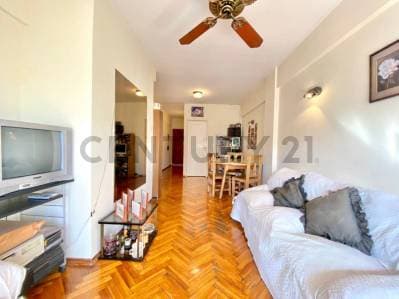 VENTA DEPARTAMENTO 4 AMBIENTES CON LAVADERO Y BALCON - CENTR - 2