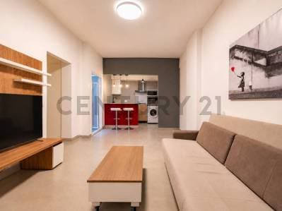 VENTA Depto 2 amb con patio y cochera - Belgrano - 3