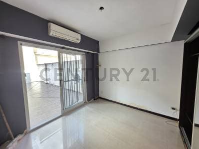 Venta monoambiente con gran patio y Financiación, San Nicolás, 1 E - Principal