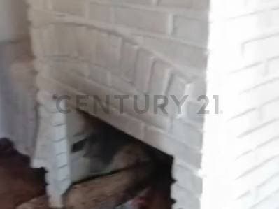 En Venta: Hermosa Casa Familiar de 3 Dormitorios con Hogar, Garage y Pileta en Humboldt - 4