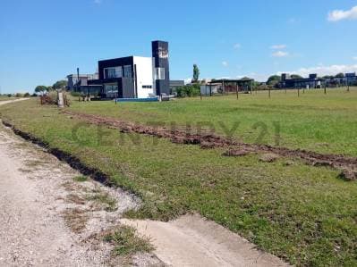 Lote con FINANCIACION en COUNTRY NAUTICO PUERTO DEL AGUILA ubicado en ETAPA 2 - 3