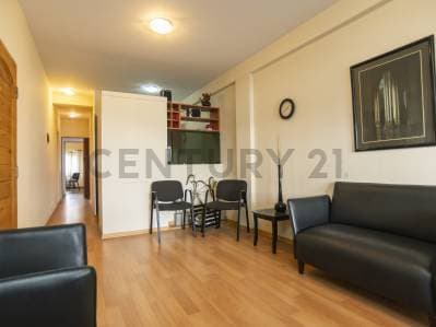 DEPARTAMENTO DE 2 DORMITORIOS EN VENTA EN LA PLATA - Principal
