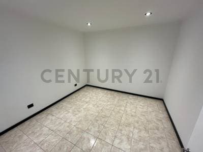 VENTA PH DE 2 AMBIENTES EN PLANTA BAJA CON PATIO EN LANUS OESTE - 3