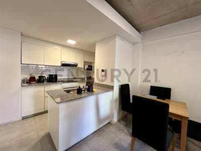 VENTA DEPARTAMENTO MONOAMBIENTE C/ BALCÓN CASTELAR - Principal