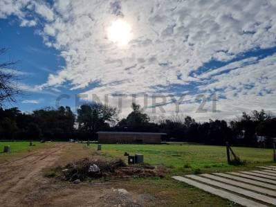 Lote en Barrio cerrado en Villa Elisa - Principal