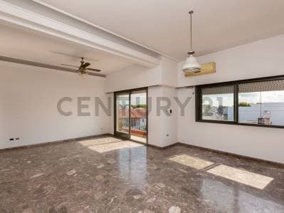Vendemos 3 ambientes con terraza propia - Permuta. - Principal