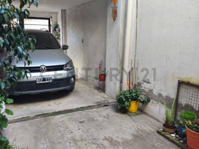 VENTA PH CON COCHERA, Al frente 37 N 74. - 5