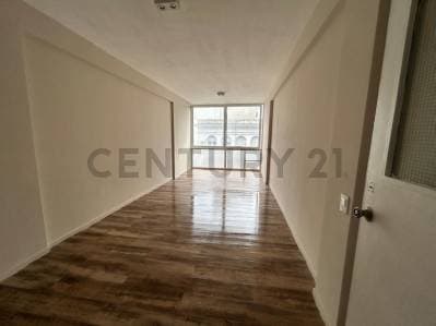 Venta de Oficina en el centro de La Plata - 4