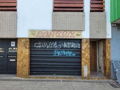 Local deposito en alquiler en La Plata - Principal