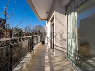 Departamento en venta en La Plata de 3 dormitorios con cochera - Principal