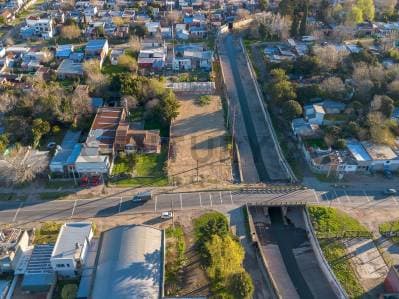 Lote en venta en San Carlos sobre avenida - Ideal desarrolladores - 5
