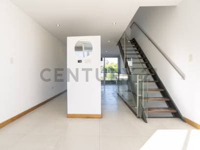 DEPARTAMENTO EN ALQUILER EN CITY BELL TIPO DUPLEX DE DOS DORMITORIOS - 2