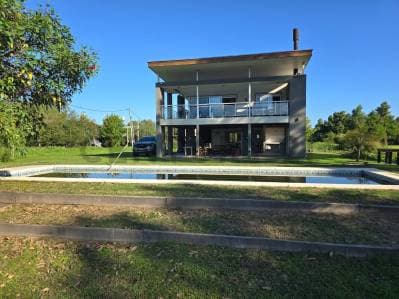 CASA CON PISCINA-PLAYA Y MUELLE PROPIO- SOBRE EL RIO PARANACITO -ISLAS DEL IBICUY Nº6- ENTRE RIOS - Principal