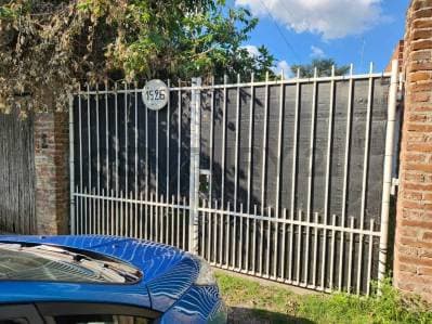 Casa de 2 dormitorios en venta en Los Hornos - Principal