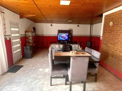 CASA EN VENTA - BERABEVÚ - 3