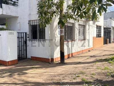 DEPARTAMENTO EN PH 2 DORMITORIOS . PATIO. PLANTA BAJA. SIN EXPENSAS. ZONA PARQUE SAN MARTIN. - Principal