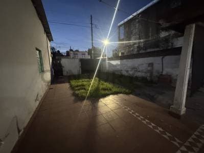 Venta de casa con local en Lomas de Zamora - Principal