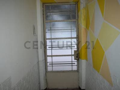 Casa de dos plantas en venta - Barrio centro II - 2