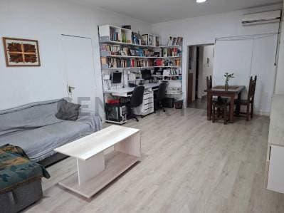 28 E/70 y 71 - VENTA DE PH AL FRENTE DE 2 DORMITORIOS APTO BANCO - 2