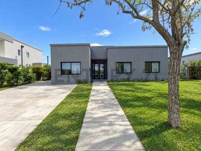 VENTA CASA 5 AMBIENTES EN UNA PLANTA VISTA AL AGUA BARRIO ISLAS EL CANTÓN ESCOBAR - Principal