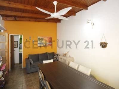 CASA EN VENTA DE DOS DORMITORIOS EN LA PLATA - 5