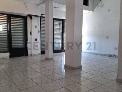 LOCAL COMERCIAL A LA VENTA, IDEAL PARA TODO TIPO DE EMPRENDIMIENTO SOBRE AV. 520 EN MELCHOR ROMERO!! - 4