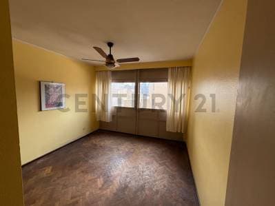 VENTA DEPARTAMENTO - 2 DORMITORIOS - LUMINOSO - FRENTE A LA PLAZA - ROSARIO - Principal