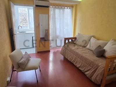 DEPARTAMENTO 1 AMBIENTE Y MEDIO ZONA ALDREY - 2