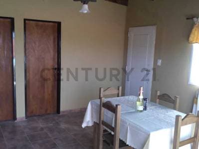 Venta quinta de 3 ambientes con Pileta y Parrila - 5