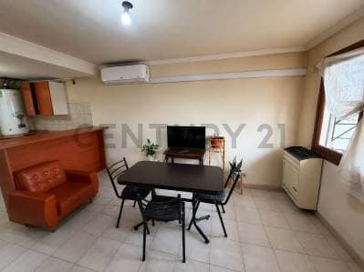 PH EN VENTA 2 AMBIENTES CHILE 900 - 2