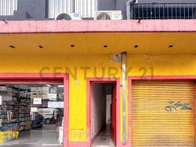 PH 3 Ambientes a Refaccionar en Ciudadela Gran Patio y Terraza Propia Ideal Inversión o Depósito - Principal