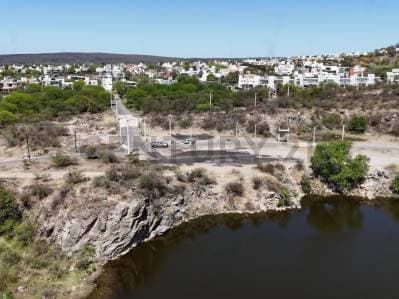 Lotes en Altos de La Estanzuela - La Calera, Sobre Laguna Apto Housing - Principal