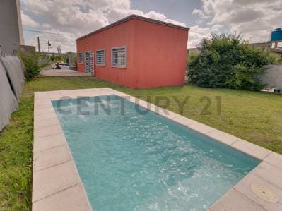 Venta casa de 2 dormitorios Villa Elisa - Principal