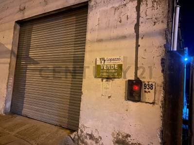 C21 LOPAZZO ESTUDIO INMOBILIARO VENDEMOS predio con galpones - 3
