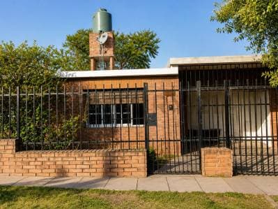 Casa en Venta | 3 Dormitorios | Cochera y Patio | Barrio Ituzaingó – Córdoba - Principal