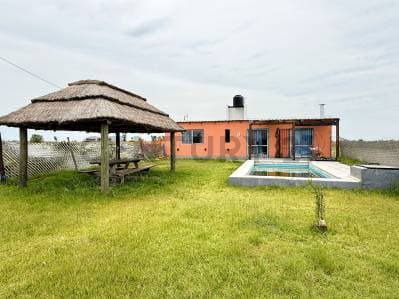 Casa en venta Apeadero Echeverria Ibarlucea - Principal