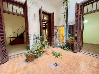 Departamento de 3 ambientes en edificio histórico, excelente ubicación - Principal