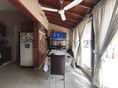 Casa 4 ambientes en venta en Remedios de Escalada con Quincho y gran patio - 3