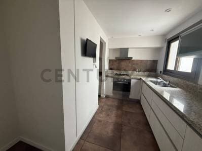 ALQUILER 2 AMBIENTES DE 77M2 ZONA GUEMES CON COCHERA - 5