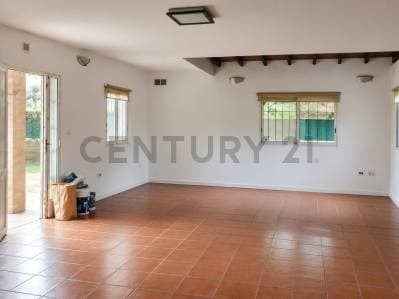 Venta casa 3 dormitorios en Fisherton - 2